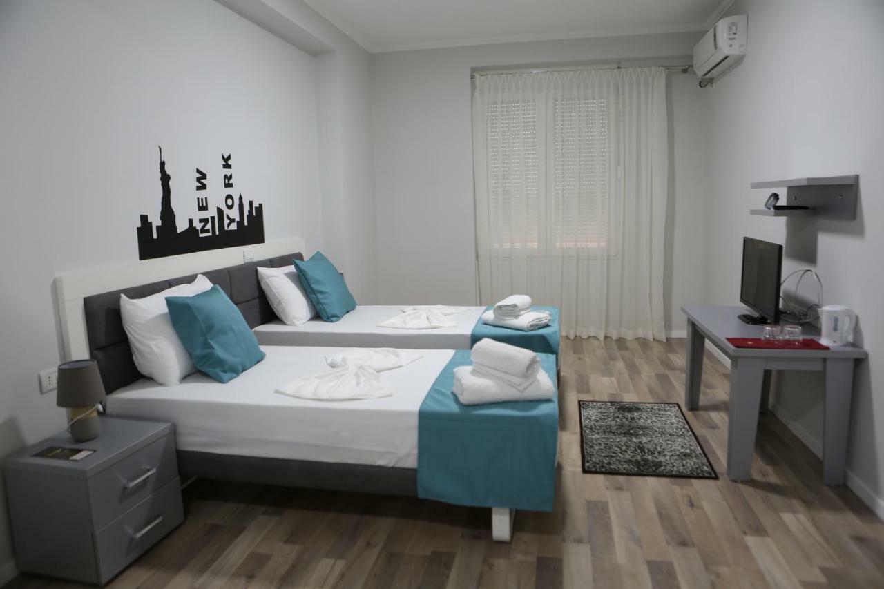 New York Hotel 3*